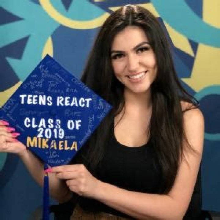 
All About Mikaela Pascal: Age, Boyfriend Jack O’Shea, Net Worth 