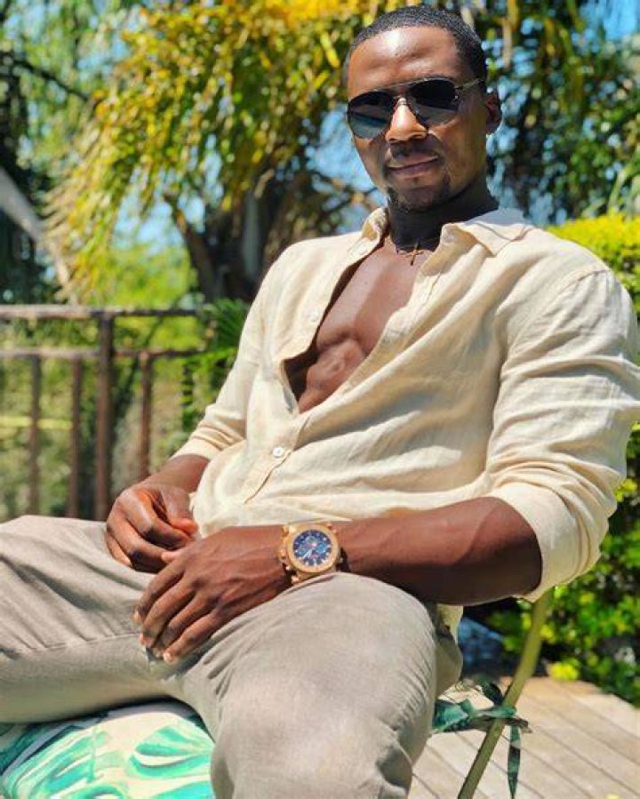 
Chris Kazadi Height, Weight, Net Worth, Age, Birthday, Wikipedia, Who, Nationality, Biography 