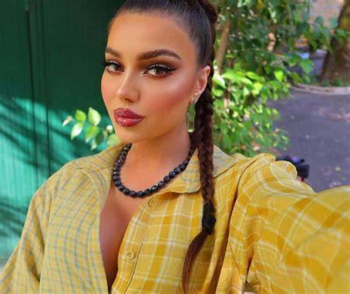 Joan Paraiso Height, Weight, Net Worth, Age, Birthday, Wikipedia, Who, Instagram, Biography