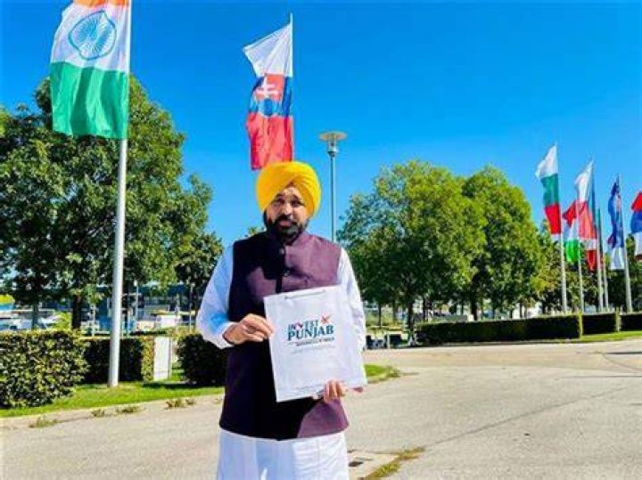 
Punjab CM deplaned in Frankfurt; AAP trashes ‘drunk’ allegations (Ld) 