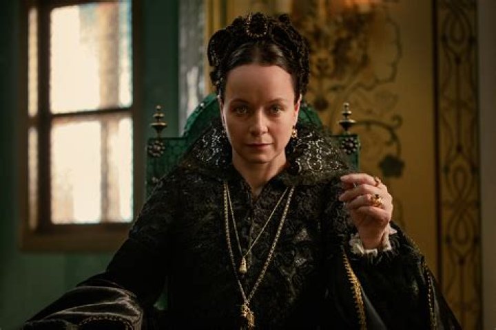 
Samantha Morton Religion And Faith: Why The Serpent Queen Cast Shaved Head? 